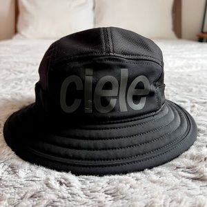 Ciele Athletics BKTHat – Standard in Black in SM/MD